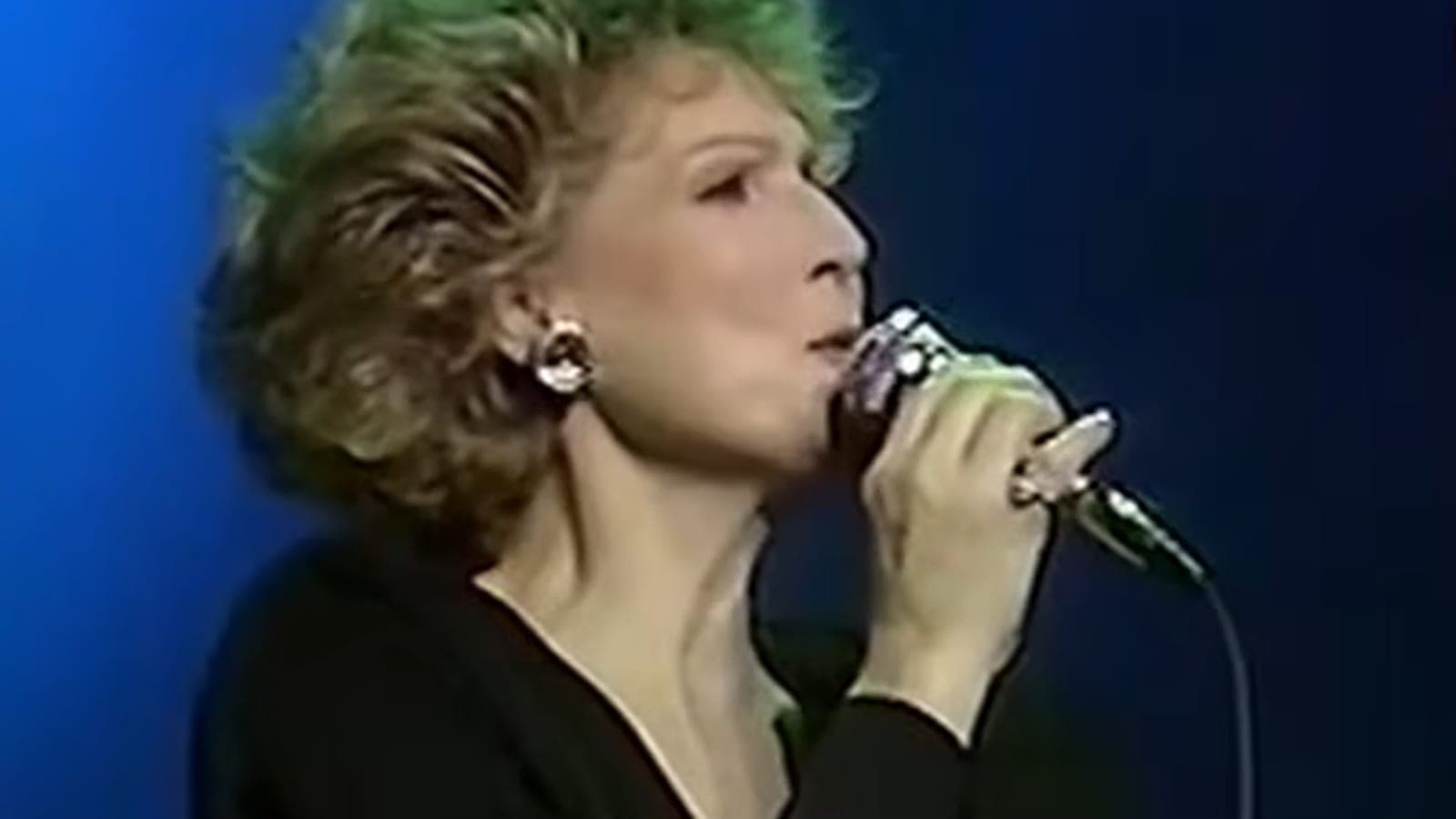 Irena Santor - piosenkarka, disco polo, muzyka, opinia, estrada