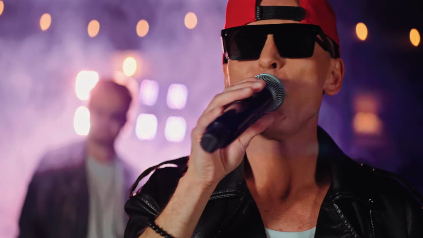 Milano - disco polo, Delikatne usta, singiel, muzyka, zespół